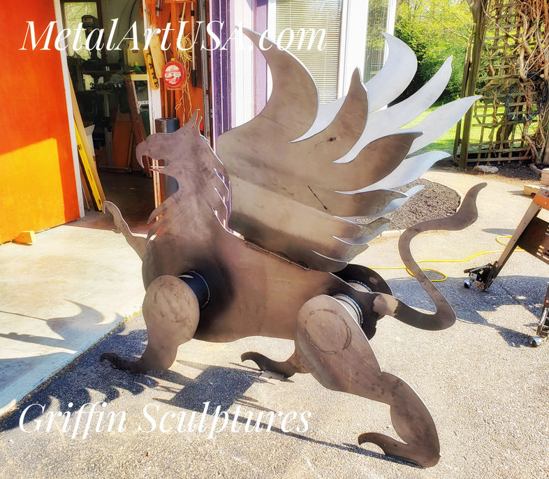 rsz_griffin_sculptures